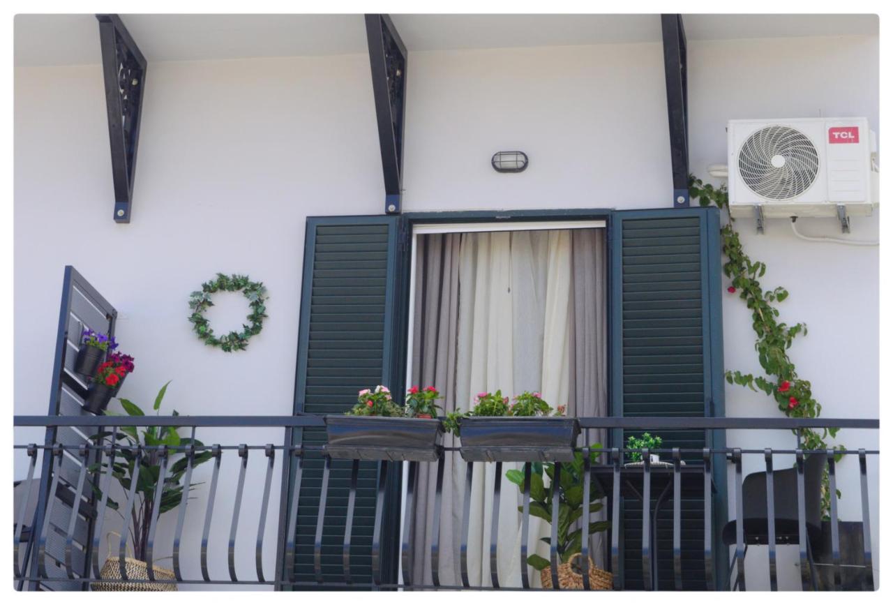 Aelia Apartment Lixouri Exterior photo